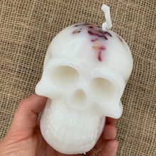 Load image into Gallery viewer, Skull Decorative Candle
